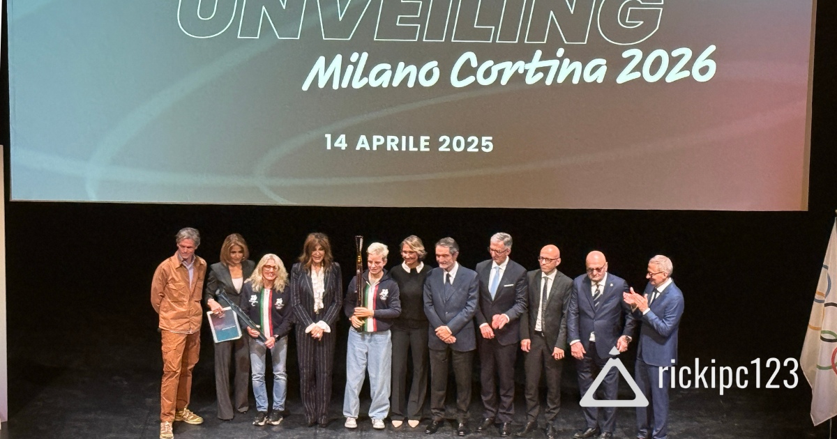 Presentazione ufficiale delle torce olimpiche e paralimpiche di Milano Cortina 2026 alla Triennale di Milano il 14 aprile 2025