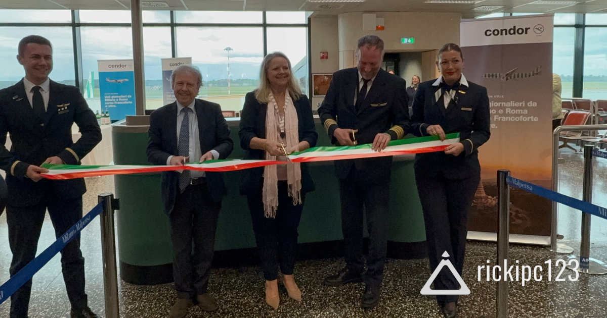 Taglio del nastro con il team Condor e SEA per il volo inaugurale Malpensa–Francoforte